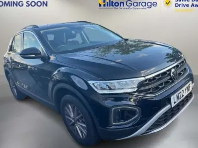 Used VW T-Roc Life 150 HP (110 kW) 2022 Black SUV