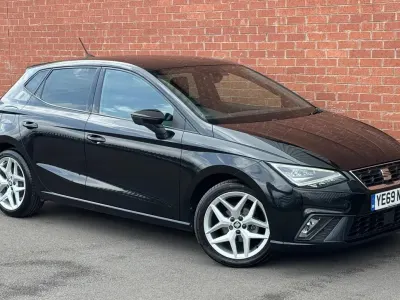 Usado Seat Ibiza FR 95 CV (69 kW) 2019 Negro Utilitario