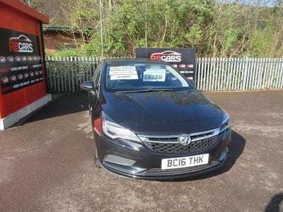 Używany Vauxhall Astra Design Edition 2016 Czarny Hatchback