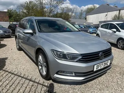Begagnad VW Passat Business 150 HK (110 kW) 2017 Silver Kombi