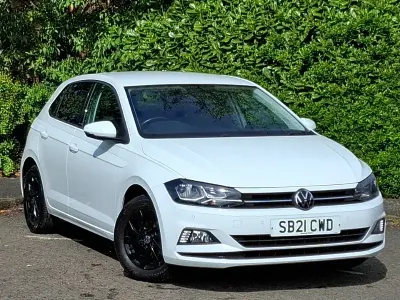 Begagnad VW Polo Active 95 HK (69 kW) 2021 Vit Halvkombi