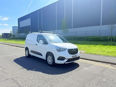 Used Vauxhall Combo Sportive 100 HP (73 kW) 2021 White MPV