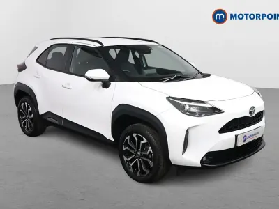 Used Toyota Yaris Hybrid Design 2023 White Hatchback