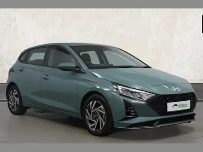 Used Hyundai i20 Advanced 99 HP (72 kW) 2025 Green Hatchback