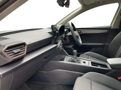 Usado Cupra Leon 150 CV (110 kW) 2024 Blanco Familiar