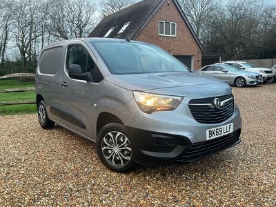 Used Vauxhall Combo Edition 100 HP (73 kW) 2019 Grey MPV