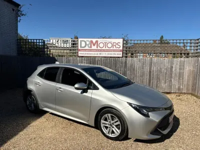 Gebraucht Toyota Corolla 116 PS (85 kW) 2019 Silber Kleinwagen