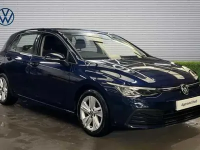 Begagnad VW Golf VII 150 HK (110 kW) 2021 Halvkombi