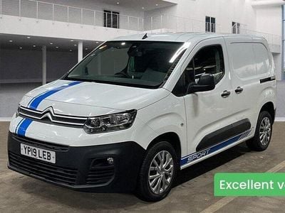 Used Citroën Berlingo 130 HP (95 kW) 2019 White MPV