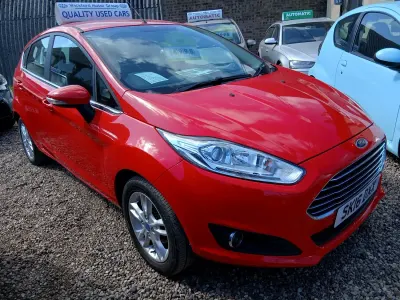 Used Ford Fiesta Zetec 98 HP (72 kW) 2016 Red Hatchback