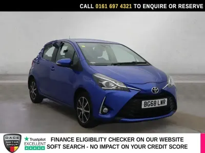 Used Toyota Yaris 109 HP (80 kW) 2018 Blue Hatchback