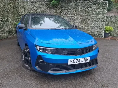 Used Vauxhall Astra GSe 225 HP (165 kW) 2025 Blue Hatchback