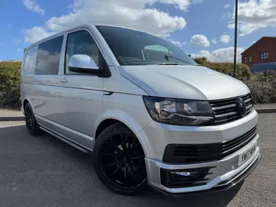 Begagnad VW Transporter Highline 150 HK (110 kW) 2017 Silver Van