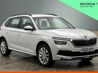 Begagnad Skoda Kamiq SE 70 HK (51 kW) 2023 Vit SUV
