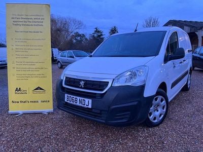 White Used 2018 Peugeot Partner MPV | £4,499 (Good price)