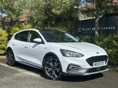Begagnad Ford Focus Active X 125 HK (91 kW) 2020 Vit Halvkombi