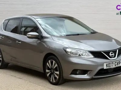 Used Nissan Pulsar N-Connecta 115 HP (84 kW) 2017 Grey Hatchback