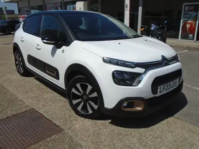 Used Citroën C3 PureTech 83 HP (61 kW) 2023 White Hatchback