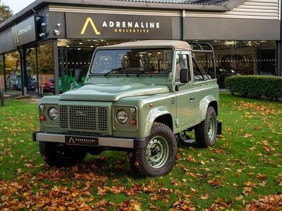 Used Land Rover Defender 122 HP (89 kW) 2011 Blue Pickup