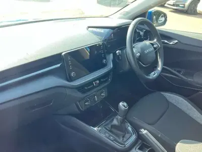 Begagnad Skoda Fabia Comfort 95 HK (69 kW) 2025 Blå Halvkombi