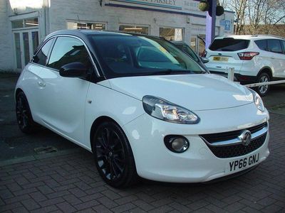 Used Vauxhall Adam Glam 70 HP (51 kW) 2016 White Hatchback