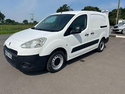 Used Peugeot Partner S 2011 White MPV