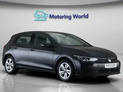 Second-hand VW Golf VIII S 115 CP (84 kW) 2023 Gri Hatchback