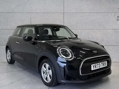 Used Mini Cooper Classic 136 HP (100 kW) 2022 Black Hatchback