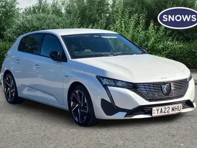 Used Peugeot 308 Allure Premium 180 HP (132 kW) 2022 White Hatchback