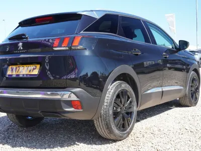 Gebraucht Peugeot 3008 Allure+ 129 PS (94 kW) 2022 Schwarz SUV