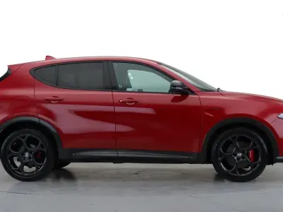 Used Alfa Romeo Tonale Veloce 2022 Red SUV