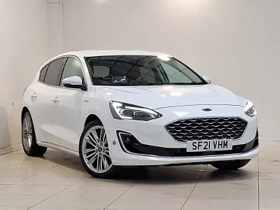 Używany Ford Focus Vignale 125 KM (91 kW) 2021 Biały Hatchback