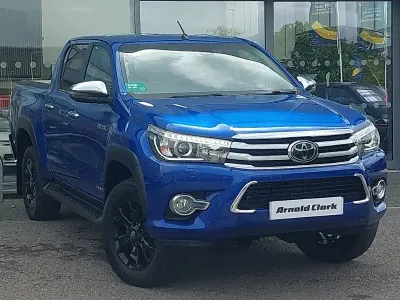 Begagnad Toyota HiLux 150 HK (110 kW) 2018 Blå Pickup