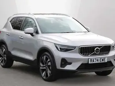 Usado Volvo XC40 Ultra 163 HP (119 kW) 2025 SUV