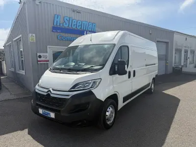 Used Citroën Relay 140 HP (102 kW) 2019 White Van