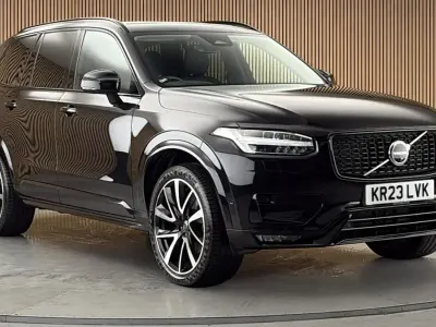 Used Volvo XC90 Plus 235 HP (172 kW) 2023 Onyx black SUV