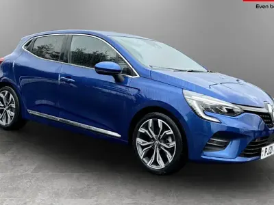 Used Renault Clio Version S 140 HP (102 kW) 2022 Hatchback
