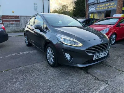 Used Ford Fiesta Zetec 100 HP (73 kW) 2017 Grey Hatchback