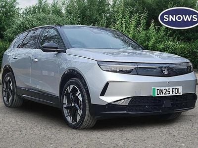 Used Vauxhall Grandland Ultimate 156 kW (213 HP) 2025 Grey SUV