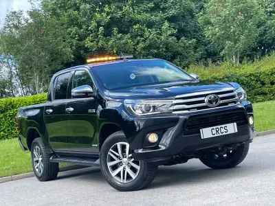 Used Toyota HiLux 150 HP (110 kW) 2019 Black Pickup
