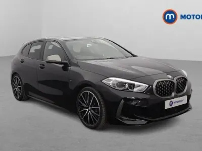 Usado BMW M135 306 CV (225 kW) 2023 Negro Utilitario