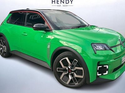 New 2025 Renault 5 E-Tech Urban Hatchback | £23,299 (Fair price)