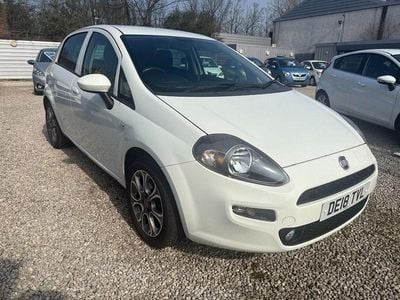 Used Fiat Punto Easy Plus 69 HP (50 kW) 2018 White Hatchback