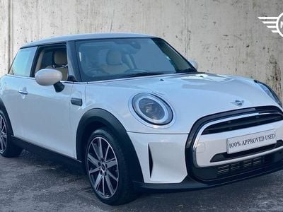 White Used 2022 Mini Cooper Classic Hatchback | £19,950 (Fair price)