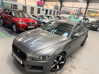 Begagnad Jaguar XE R-Sport 2018 Grå Sedan