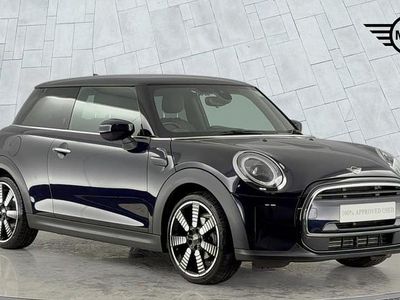 Używany Mini Cooper Exclusive 134 KM (98 kW) 2023 Czarny Hatchback