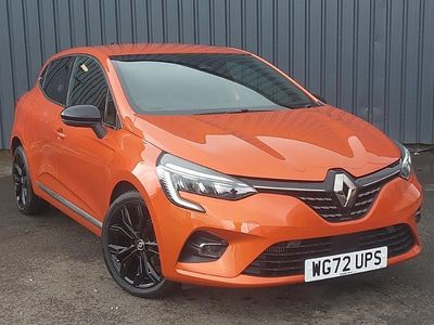 Used Renault Clio V Techno 90 HP (66 kW) 2023 Orange Hatchback
