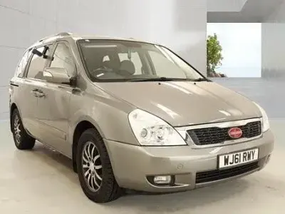 Used Kia Sedona 2011 Silver MPV