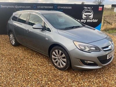 Silver Used 2012 Vauxhall Astra Estate | £2,499 (Fair price)