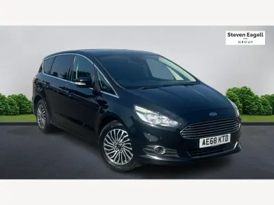 Used Ford S-MAX Titanium 165 HP (121 kW) 2019 Black MPV